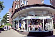 5537 Geschft mit runder Fassade / Schaufenster - soziales Einkaufs- und Servicecenter Barmbek - Fotos aus den Hamburger Stadtteilen.